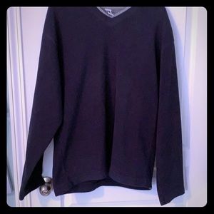 Men’s Gap sweater